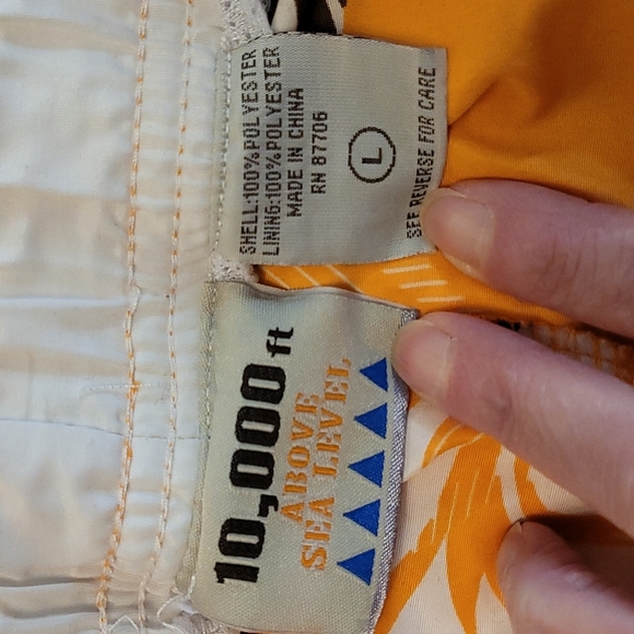 Men's 10,000 ft Bathing Suit/Trunks Size Large - Picture 4 of 5